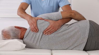 عوارض احتمالی کایروپراکتیک در افراد مسن | بهترین متخصص کایروپراکتیک اصفهان | دکتر مسعود اعتدالی
